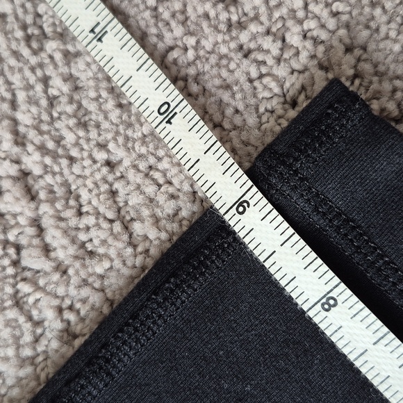 Lululemon Black Cropped Ankle Pants Size 6 - Picture 8 of 8